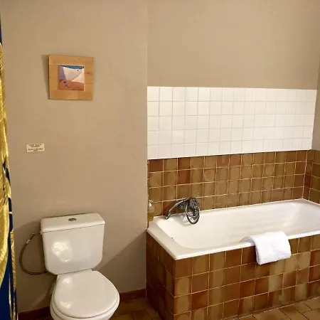 L'auberge De *