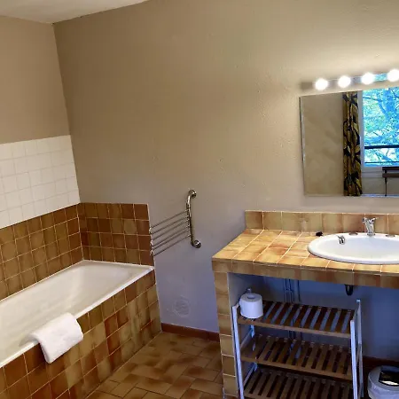 Alojamento de Acomodação e Pequeno-almoço L'auberge De *